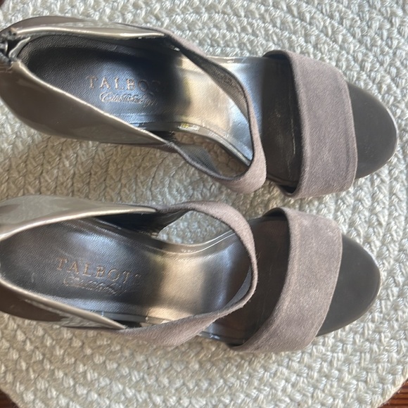 Talbots Emmie Smoke Grey Patent Leather Open Toe Pumps Zip Heels Women’s 8 - Picture 3 of 8